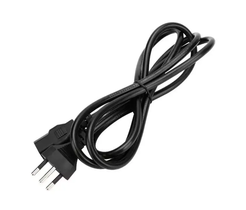 Cable de poder 3 en línea. Largo 1,2m. 10A-220V